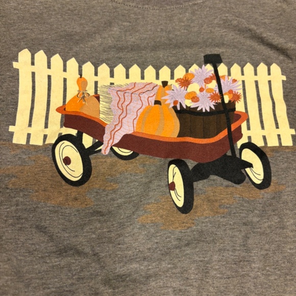 Ladies Fall Graphic Small Soft Tshirt - NEW, never worn - Picture 4 of 7